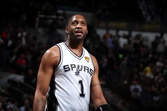 宫鲁鸣分管男篮备战工作 CBA恢复全员体测